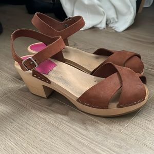Swedish Hasbeens clogs